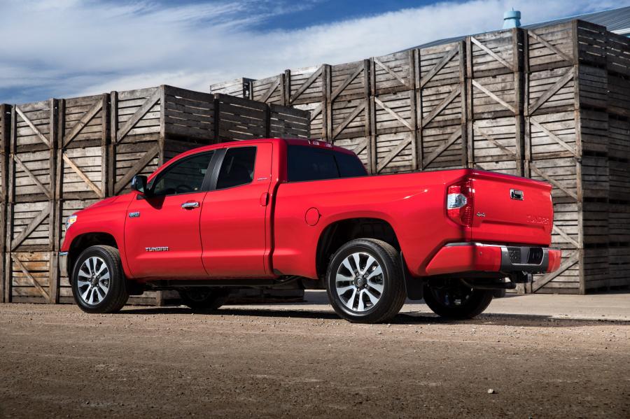  Toyota Tundra Limited Double Cab 2017 года  (фото 11 из 15)